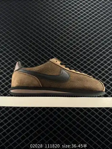 El espíritu puro y persistente de la Nike Classic Cortez un clásico zapato de carrera casual Forrest