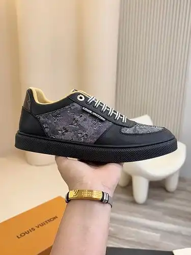 LV Mens Código de zapato 0227B30 Talla 3844