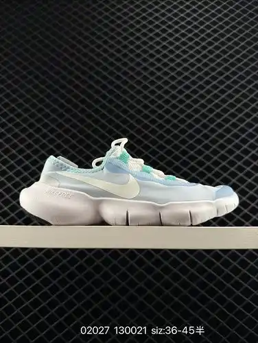 El zapato de carrera ligero Nike Free Run 50 descalzo ha sido actualizado en textura especialmente d