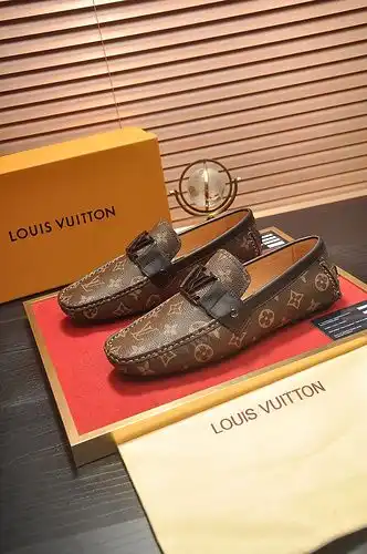 LV Código Hombre 0221B40 Talla 3844