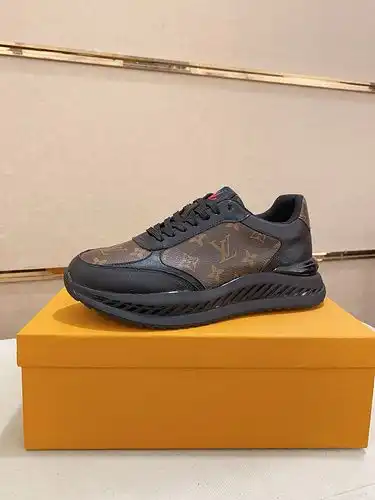 LV Código Hombre 0309B60 Talla 3844