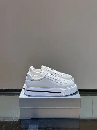Prada Mens Edición Código 0306C40 Tamaño 3844 45 46 Personalizado