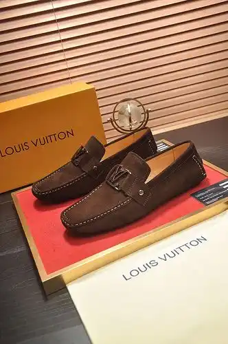 LV Código Hombre 0221B40 Talla 3844