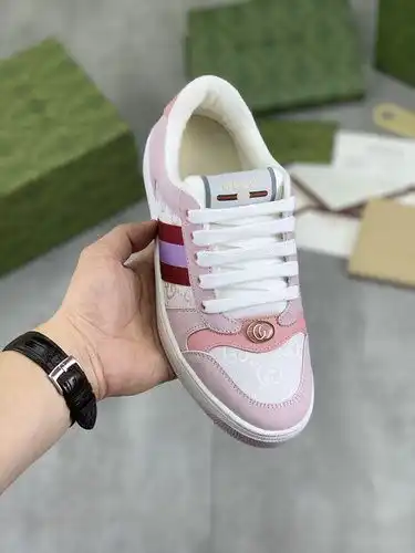 Gucci Código de Estilo de Pareja 0328C20 Tamaño Mujeres 3540 Hombres 3845