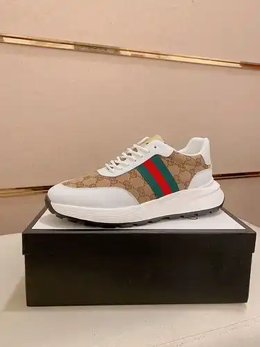 Gucci Hombres Código de Estilo 0321B60 Tamaño 3844 45 personalizado
