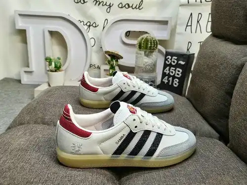 418DAdidas SAMBA OG W JQ5976's classic Originals in recent years are made of genuine suede leather, 