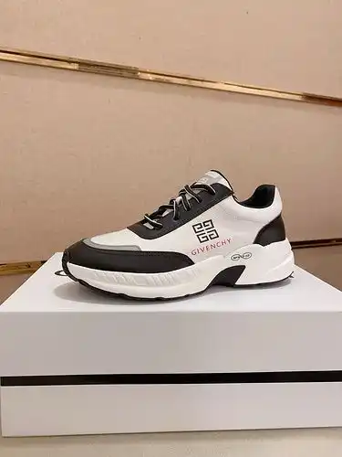 Givenchy Mens Edition Código 0320C50 Talla 3844