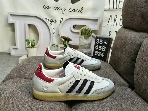 634Adidas SAMBA OG W JQ5976's classic Originals in recent years feature original suede leather produ