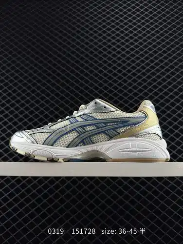 Los zapatos AsicsAsics para hombres y mujeres están hechos de tamaño medio genuino utilizando cuero 