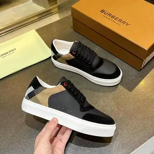 Burberry Código de pareja 0312C00 Tamaño Mujer 3540 Hombre 3945