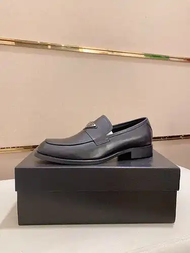 Prada Mens Edición Código 0321B90 Tamaño 3844 Personalizable 45