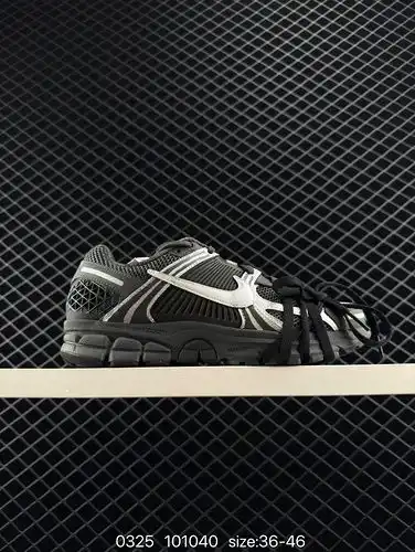 200 Nike Zoom Vomero 5 Marathon Retro Run 5th Generation Casual Sports Running Shoes are made of env