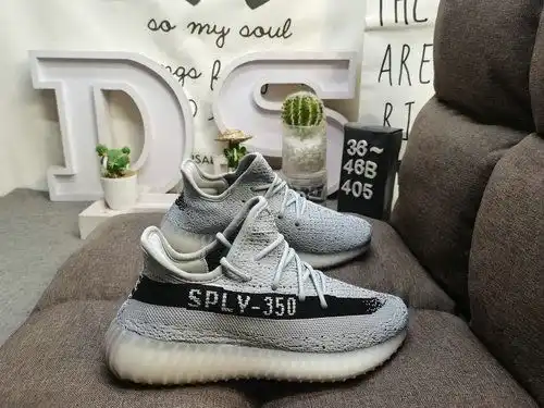 405D company level explosive series Adidas Yeezy 350 Boost V2 first release exposed foreign trade cu