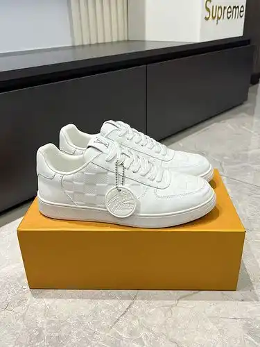 LV Hombre Código 0318B Tamaño 3844 45 personalizado
