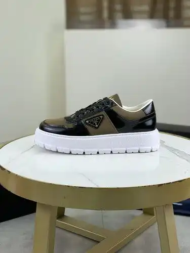 Prada Mens Edition Código 0314D50 Tamaño 3845 45 46 personalizado y no reembolsable