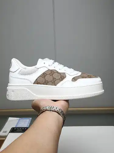 Gucci Hombres Código de Estilo 0326B30 Tamaño 3844 45 personalizado