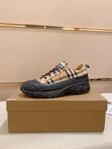 Burberry Mens Edition Código 0320C60 Talla 3844 Personalizable 4546