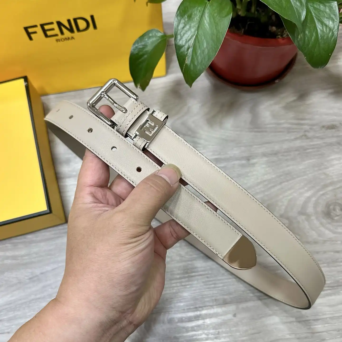 UUS8801250 (5).webp