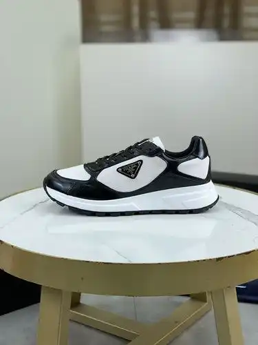 Prada Mens Edition Código 0314D00 Tamaño 3845 45 personalizado y no reembolsable