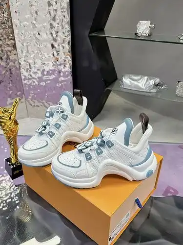 LV Código Femenino 0323D00 Tamaño Femenino 3541 4041 personalizado no reembolsable