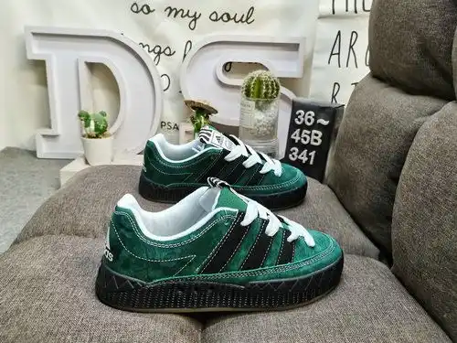 341D Adidas/adidas adimatic Bread Shoes Adidas' Shark Bread Shoes' new collaboration opens, partneri