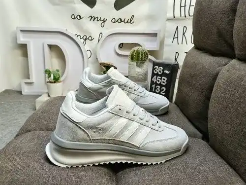 The 132Dadidas SL 72 RTN retro sports shoe series is popular worldwide. Riding on this wave, the bra