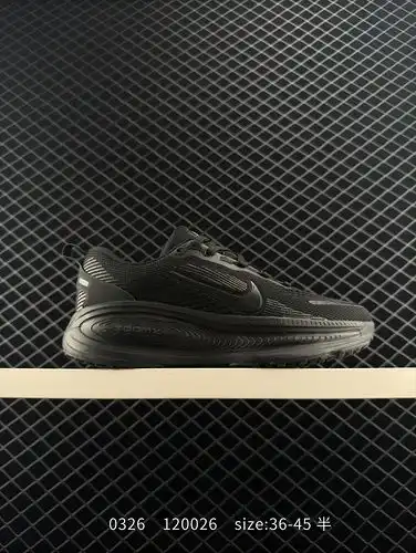 ✅ The Nike VOMERO 18 is a comfortable, shock-absorbing, non slip low top running shoe with a full-le