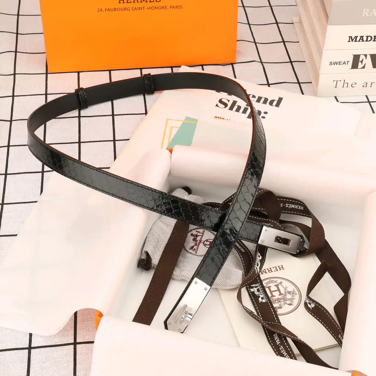 LM001200 (2).webp