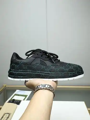 Gucci Mens Edition Código 0326C40 Talla 3844
