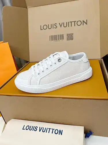 LV Mujeres Código 0323C10 Tamaño Mujeres 3541 4041 personalizado no reembolsable