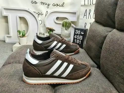 The 181D adidas SL 72 RS JI0188 retro sports shoe series is popular worldwide. Riding on this wave, 