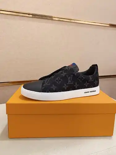 LV Código Hombre 0320B60 Talla 3844