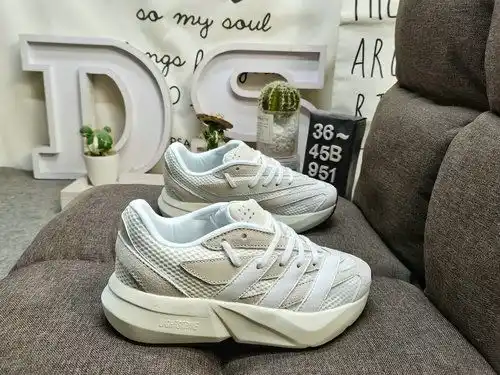 1D company level ✅ Adidas LightBLAZE JH6942 Comfortable and Anti Slip New Adidas Low Top Running Sho