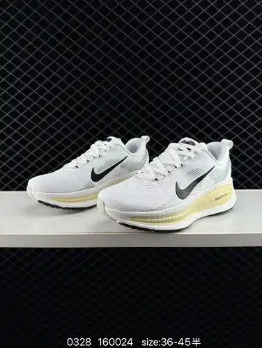 True label ✅ The Nike VOMERO 18 is a comfortable, shock-absorbing, non slip low top running shoe wit