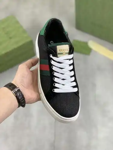 Gucci Mens Edición Código 0328B40 Talla 3844
