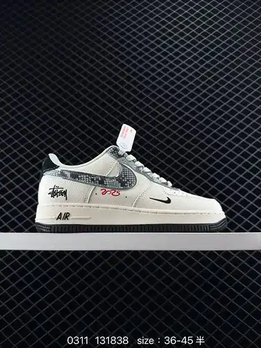 190 limited overseas release! Company level Nike Air Force 1'07 Low "Stusey Snake Year Limited 