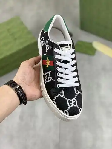 Gucci Mens Edición Código 0328B40 Talla 3844