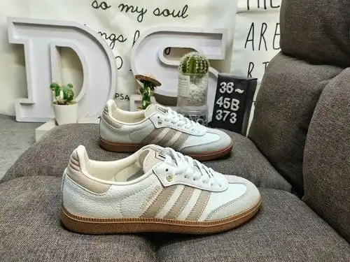 373DAdidas SAMBA OG GV8358's classic Originals in recent years are made of genuine suede leather, fe