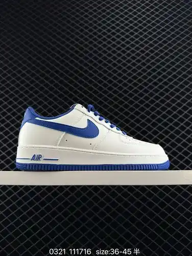 Nike/Nike men's and women's shoes come in half size with a genuine logo, featuring a hard grain cut 