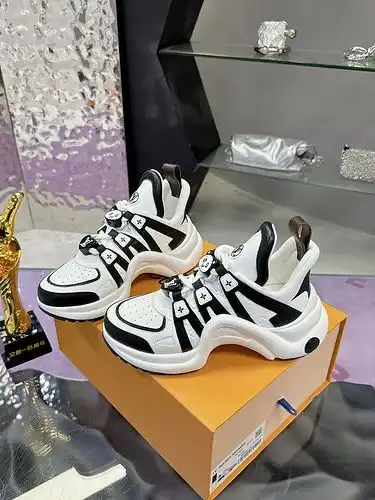 LV Código Femenino 0323D00 Tamaño Femenino 3541 4041 personalizado no reembolsable
