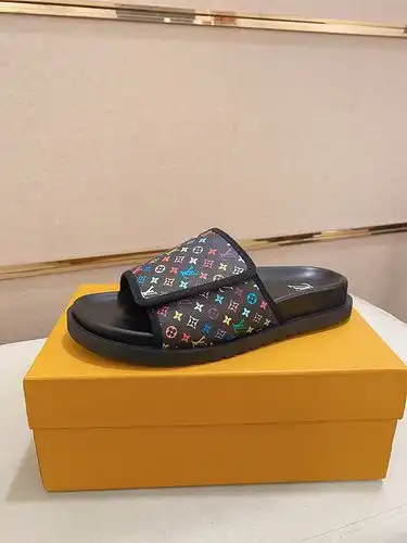 LV Código Hombre 0320A90 Talla 3844