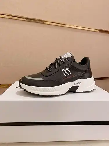 Givenchy Mens Edition Código 0320C50 Talla 3844