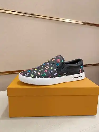 LV Código Hombre 0321B50 Talla 3844