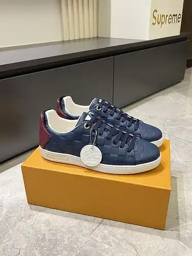 LV Hombre Código 0318B Tamaño 3844 45 personalizado