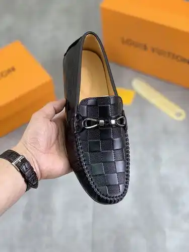 LV Código Hombre 0327B20 Talla 3845