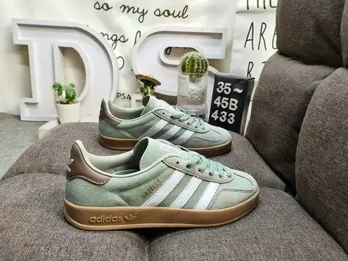 433D Adidas Gazelle Indoor JI3526 casual, wear-resistant, lightweight, low top board shoes. This Adi