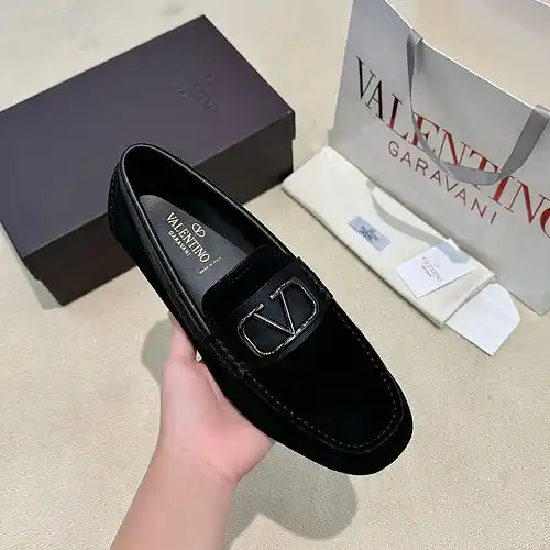 Valentino Mens Edition Código 0312C60 Talla 3845