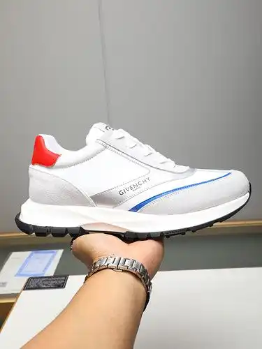 Givenchy Mens Edition Código 0326C20 Tamaño 3844 45 Personalizado