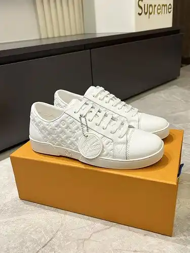 LV Hombre Código 0318B Tamaño 3844 45 personalizado