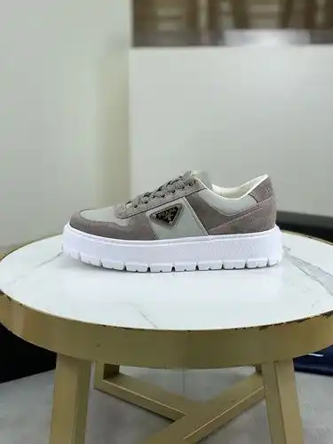 Prada Mens Edition Código 0314D40 Tamaño 3845 45 46 personalizado y no reembolsable